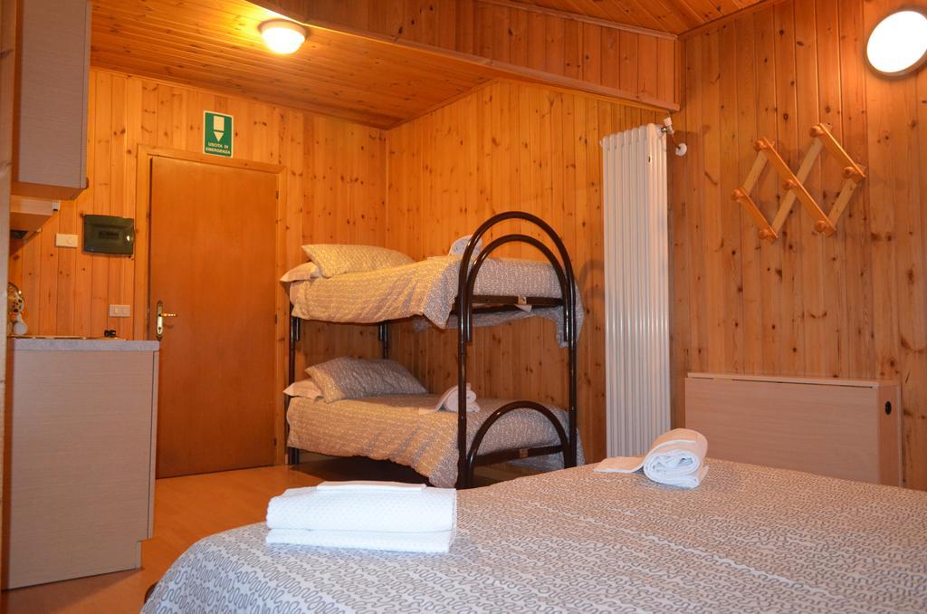 Campodolcino Camping Aparthotel Rum bild