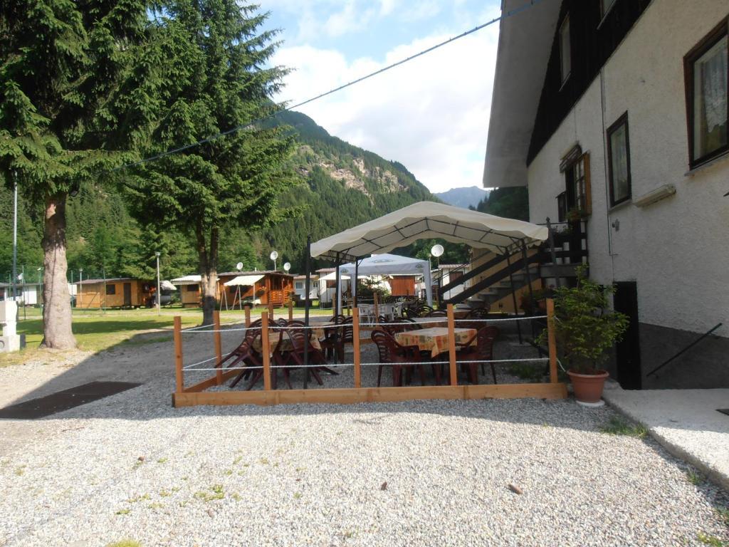 Campodolcino Camping Aparthotel Exteriör bild